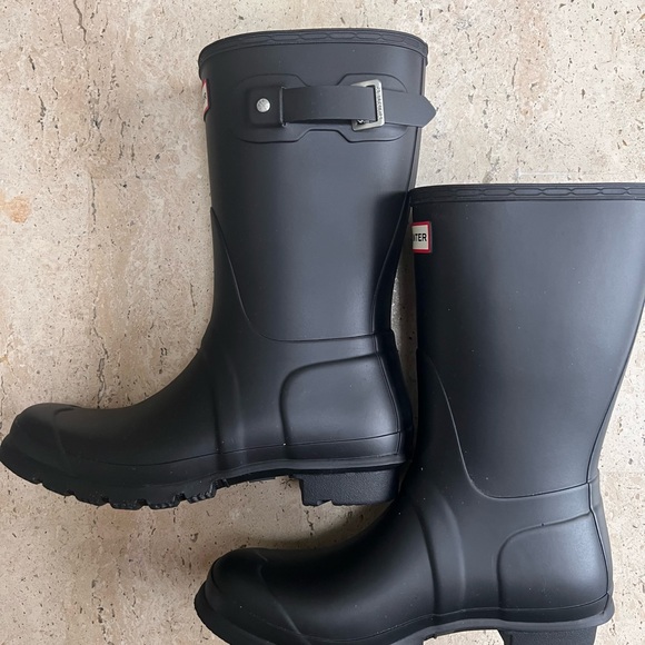 HUNTER Original Short Matte Rain Boot - Women's Size 8 Black - Picture 4 of 8